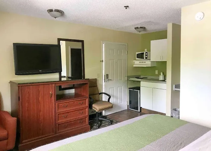 Savannah Garden Inn
